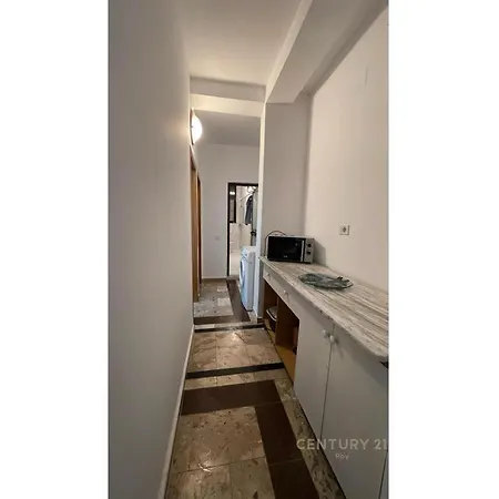 Διαμέρισμα With Front Porch *